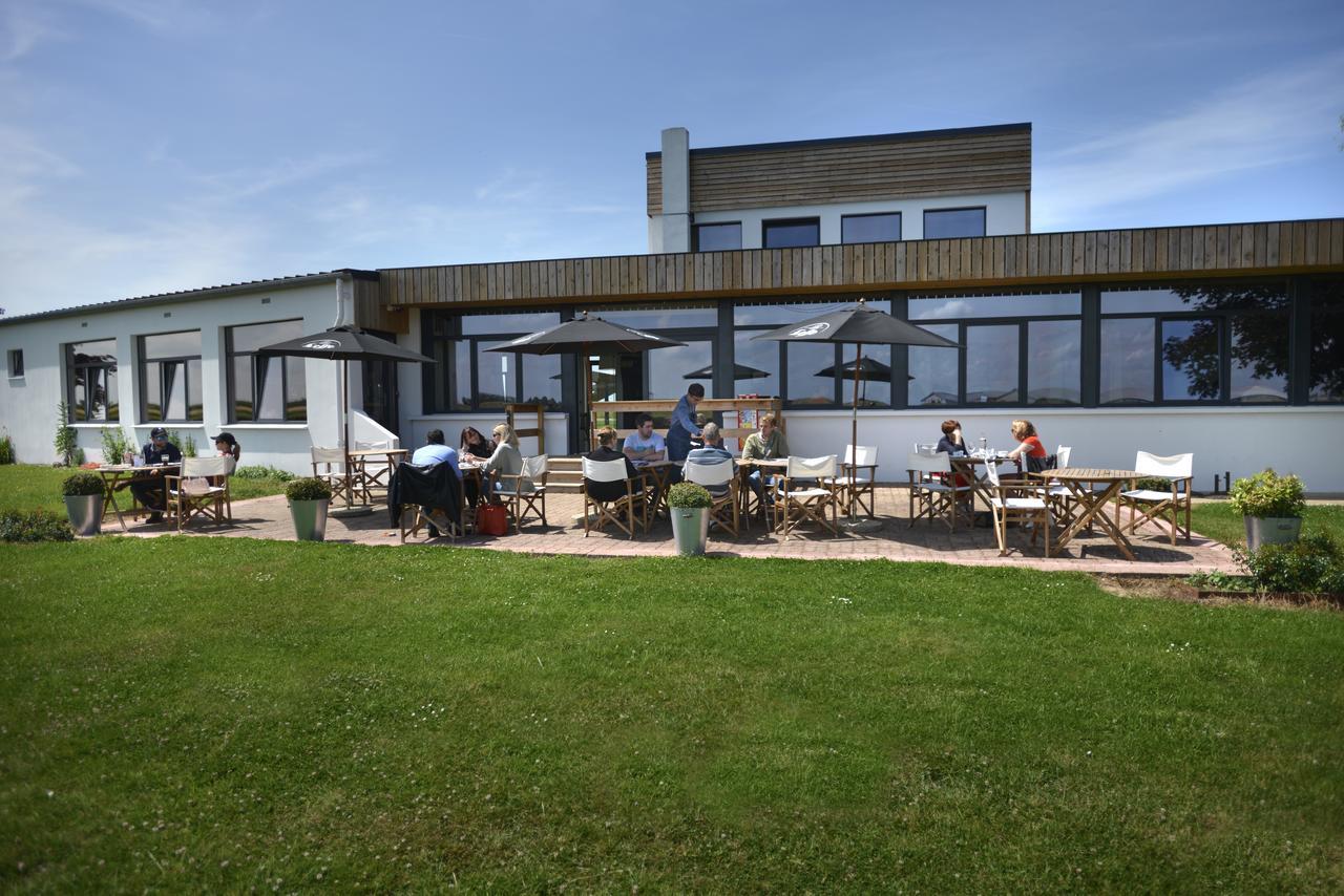 Logis Hotel & Restaurant De L'Aerodrome De La Baie De Somme Buigny-Saint-Maclou Buitenkant foto