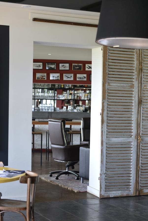 Logis Hotel & Restaurant De L'Aerodrome De La Baie De Somme Buigny-Saint-Maclou Buitenkant foto